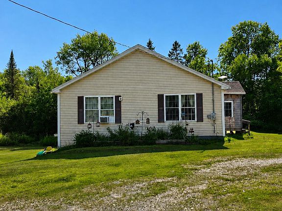 4th image of 630 Maine 212