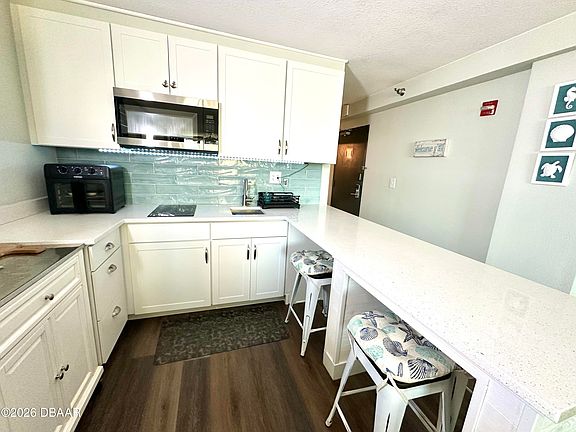 2nd image of 1909 S Atlantic Ave #502