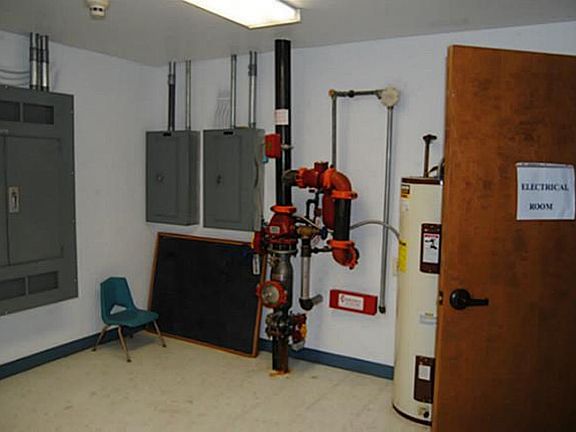5th image of 1280 N Carroll Ave