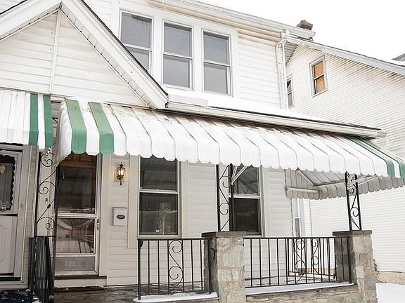 2nd image of 568 E Chestnut St