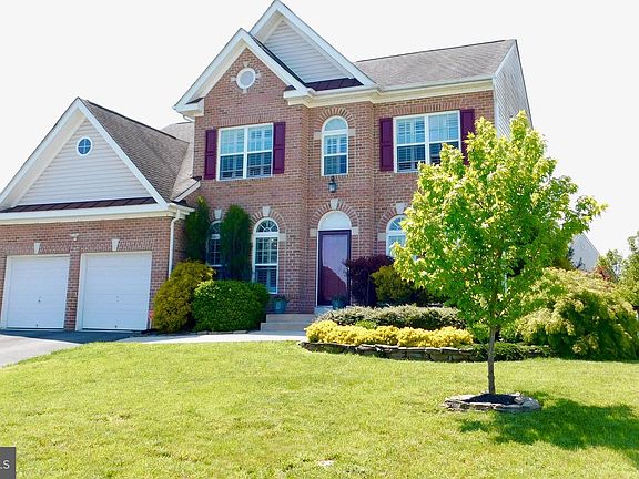 3rd image of 66 Dyer Way