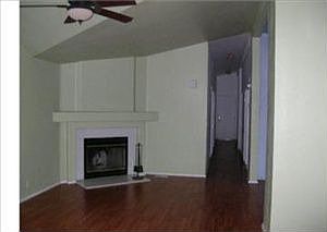3rd image of 318 E Denni St