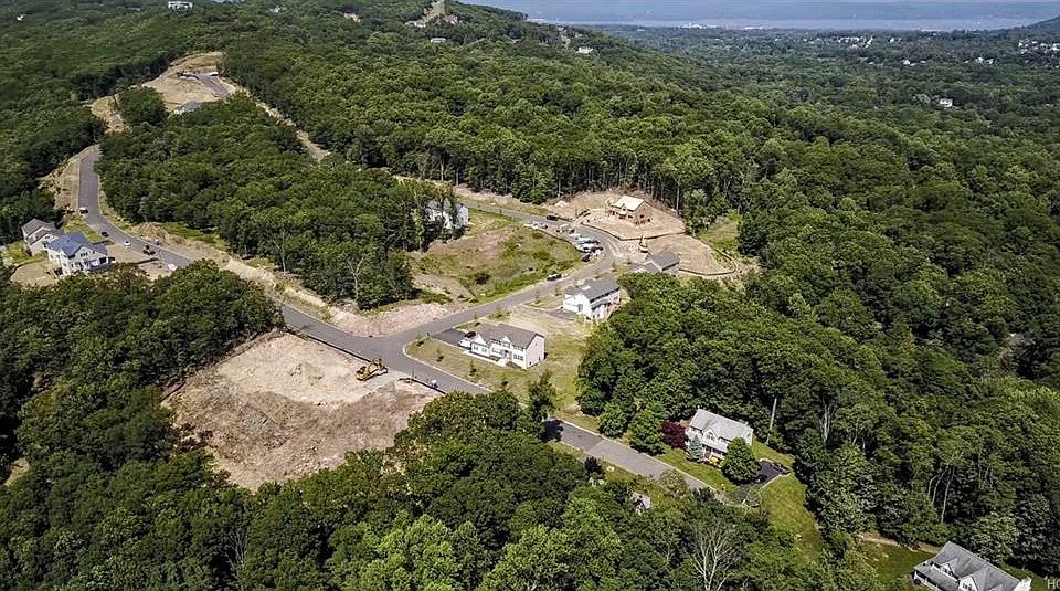 1st image of 18 Klingher Ct