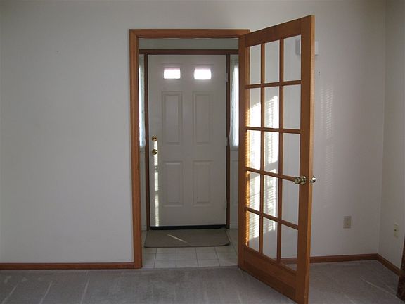 3rd image of 45 Westbury Ct
