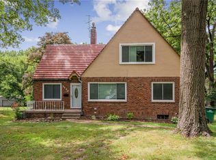 1120 65th St, Windsor Heights, IA 50324