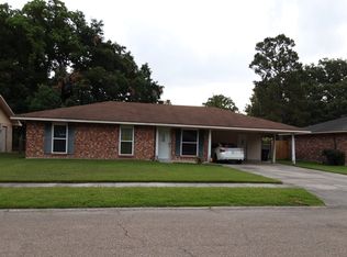 6780 Blue Grass Dr, Baton Rouge, LA 70811