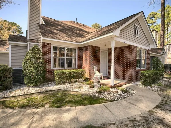862 Gleneagles Dr, Newport News, VA 23602