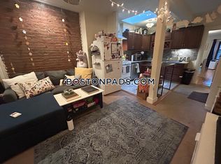 918 Beacon St APT 4, Boston, MA 02215