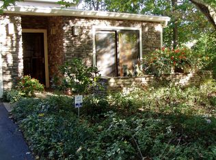 31 Basswood Cir NE, Sandy Springs, GA 30328