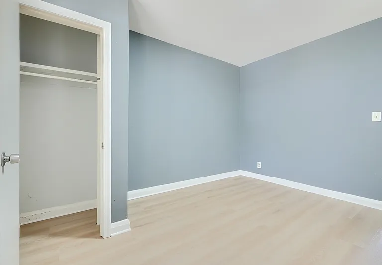 2976 Cornwall Rd #1 — Photo 11