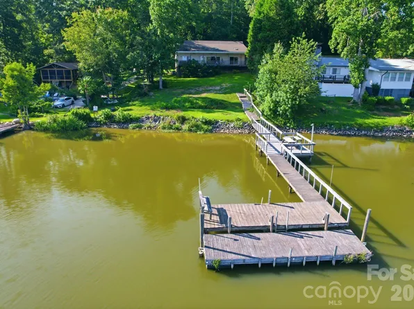 1005 Jackson Rd, Fort Lawn, SC 29714