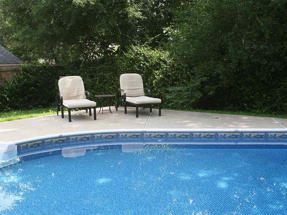 1st image of 806 Sterling Way