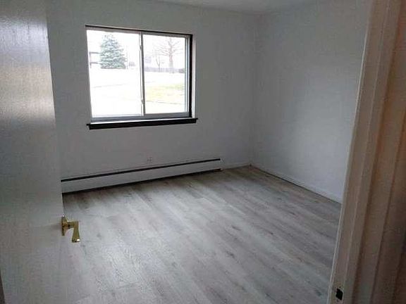 3rd image of 115 Boardwalk St #G