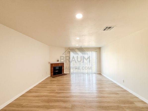 11839 Burbank Blvd APT 7