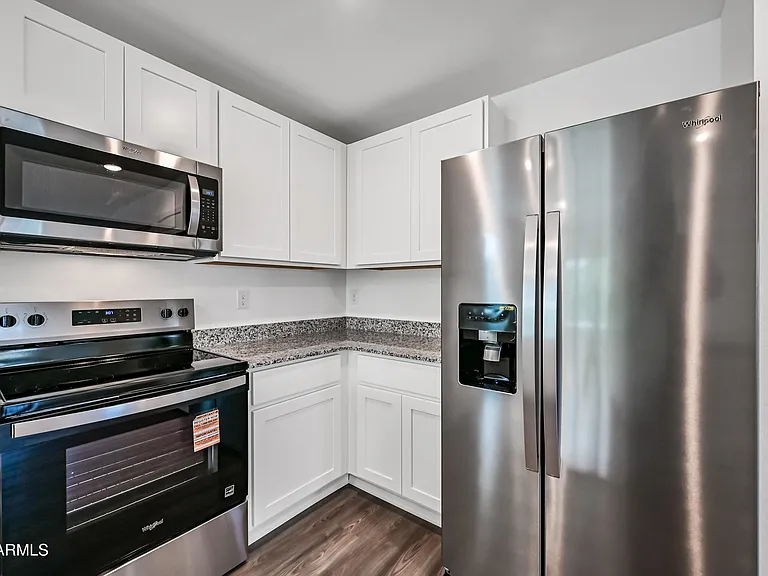 1845 Yance Dr — Photo 9