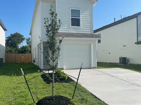 20 Trinity Cir, Lockhart, TX 78644