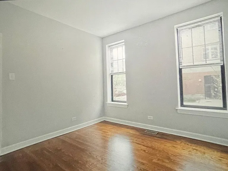 7700 N Marshfield Ave #2 — Photo 8