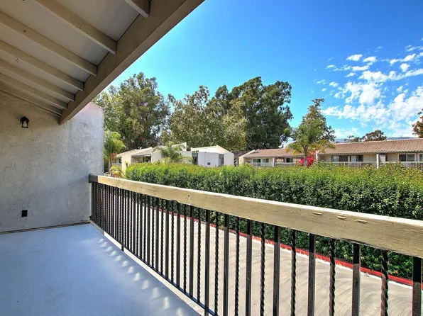 45 Dearborn Pl APT 44, Goleta, CA 93117