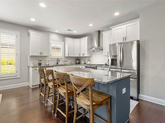 5th image of 1739 W Overhill Ct