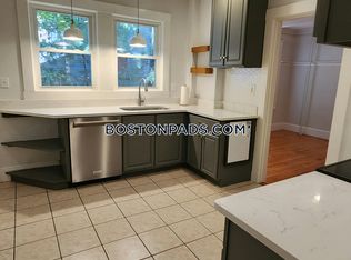 15 Mount Vernon St #1, Arlington, MA 02476