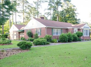 1600 Parkview Dr, Elizabeth City, NC 27909
