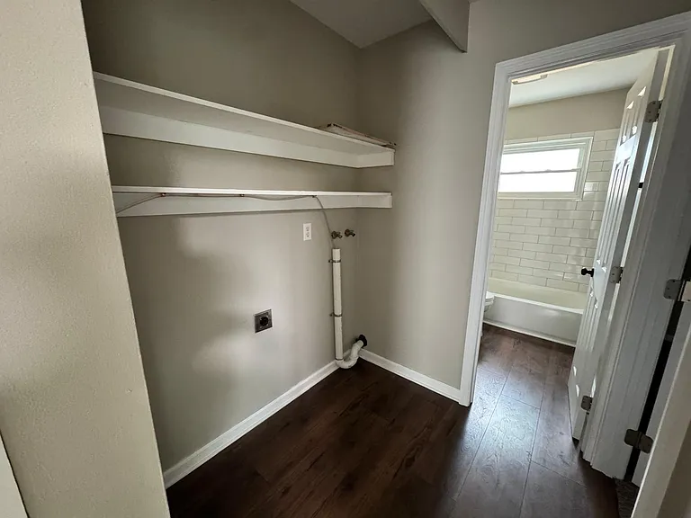 3102 Huntington Dr — Photo 5