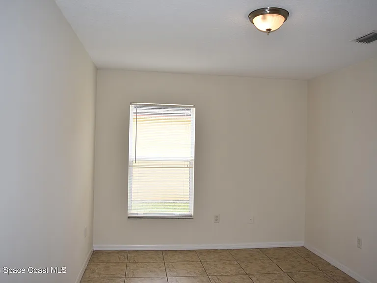 334 Bordeaux Ave NE — Photo 34