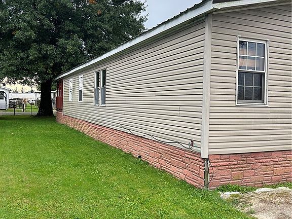 5th image of 10173 Oakwood St