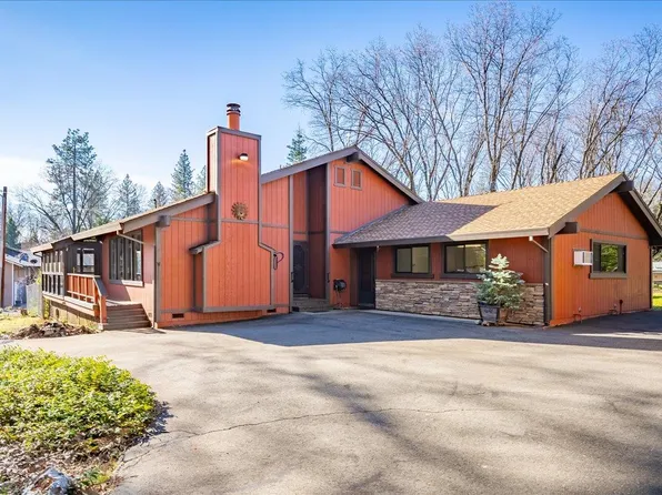 5454 Crestline Dr, Foresthill, CA 95631