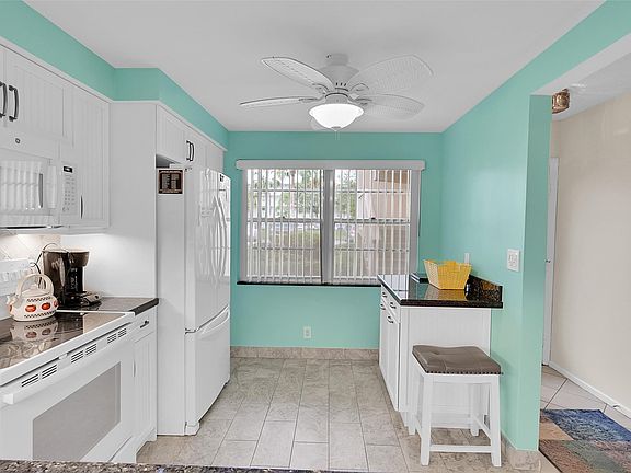 4th image of 2504 Antigua Terrace #N1