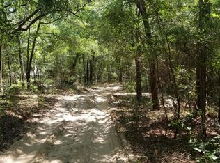 428 Fox Ln, Holt, FL 32564