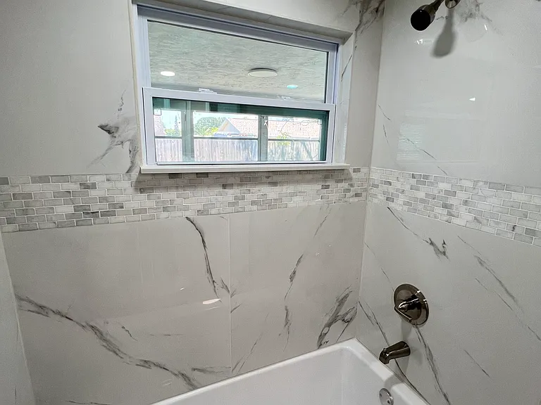 Ridge Crest Dr — Photo 3
