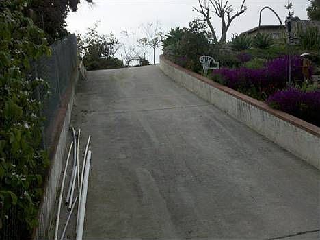 5th image of 834 Highland Dr