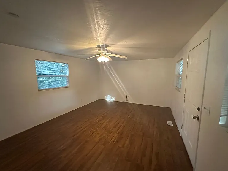 3959 Cartwright St — Photo 5
