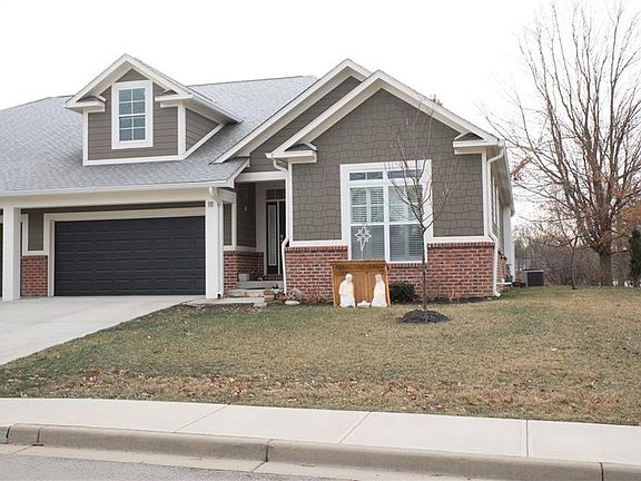 2nd image of 111 Northwalk Cir