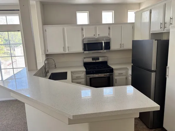 225 Shorebreaker Dr, Laguna Niguel, CA 92677