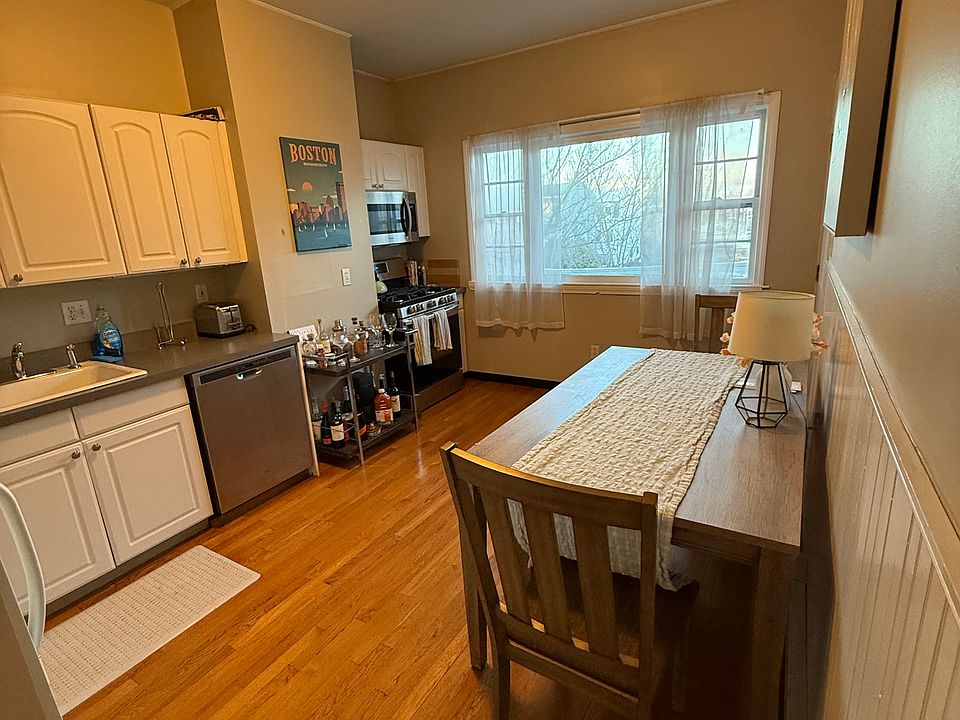 1st image of 186 L St #3