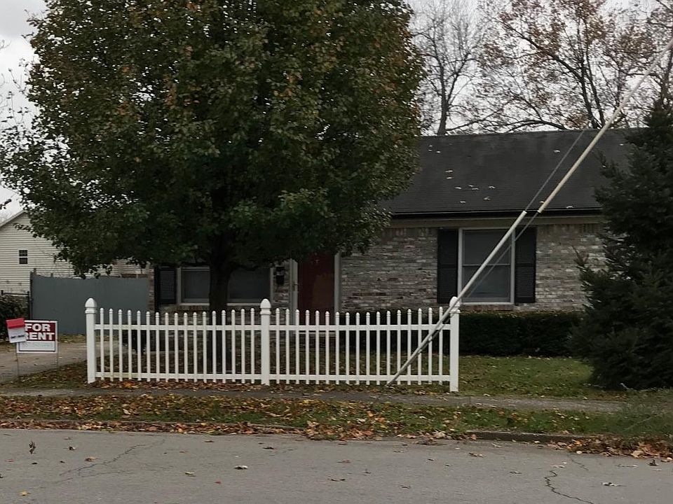 1st image of 300 E Oak St #A
