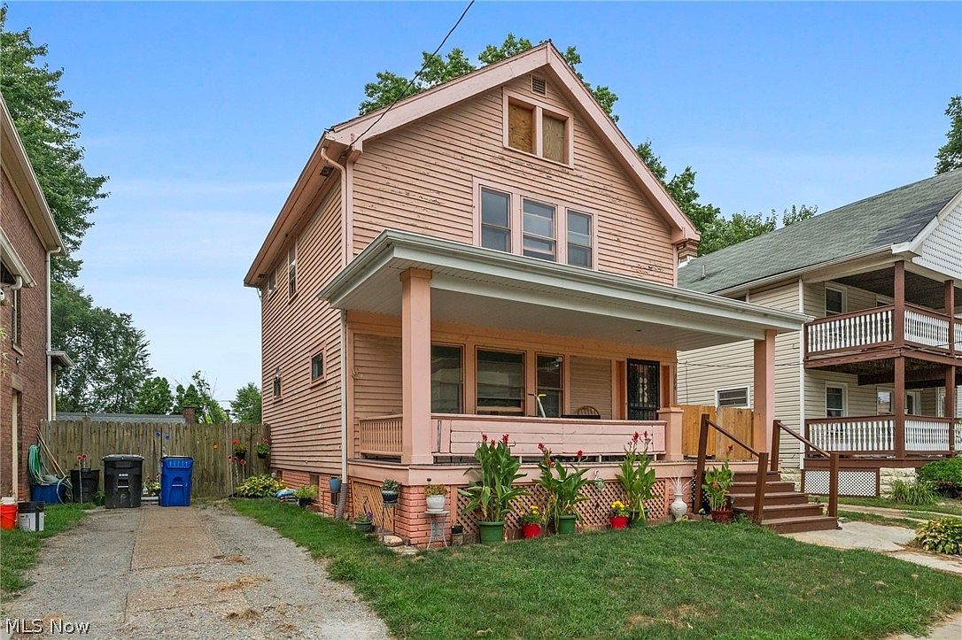 Fix & Flip SFH in Cleveland, OH 44102 – $84,000 — exterior photo