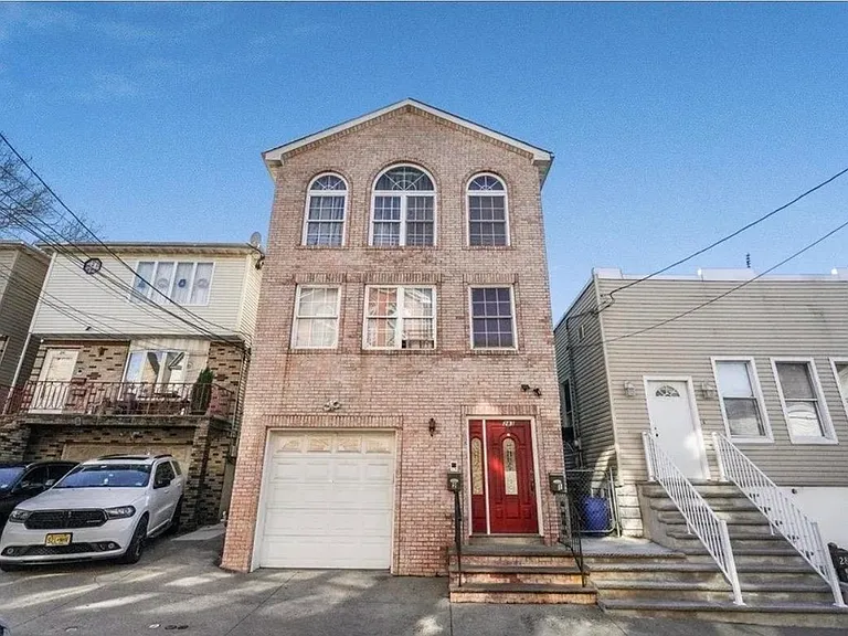 283 Winfield Ave #1 — Photo 14