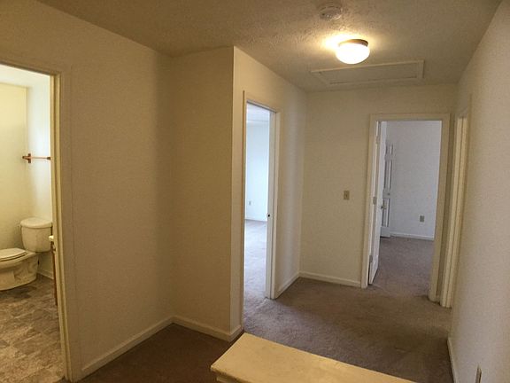 3rd image of 570 Kamran Dr