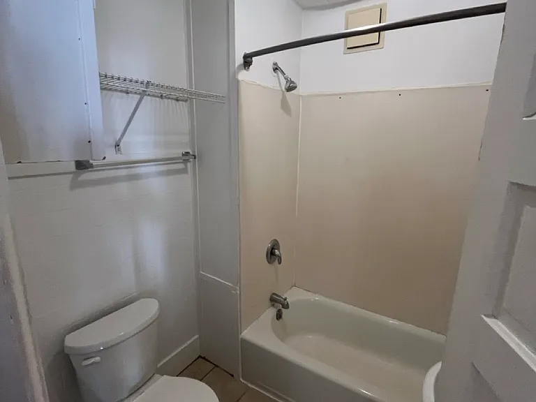 512 E Johnson St #1 — Photo 15