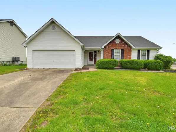 57 Green Pines Cir, Saint Peters, MO 63376