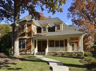 720 Spring St SE, Vienna, VA 22180