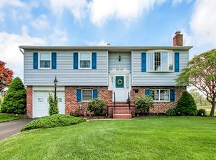 2154 Mayo Dr, Reading, PA 19601