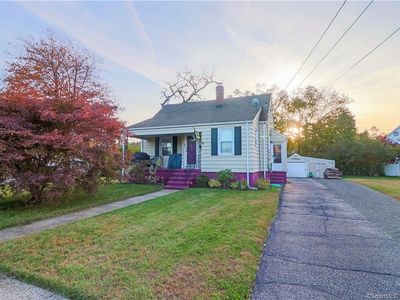 81 Sands Pl, Stratford, CT, 06615