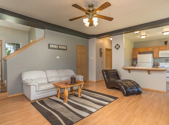 5th image of 608 Burnett Ct NW