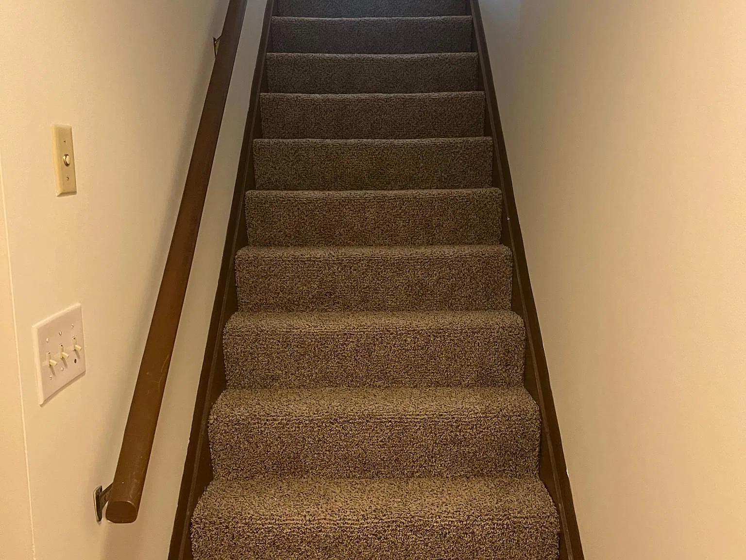 1 bed, 1.5 bath, 800 sqft, $1,150 — Photo 2