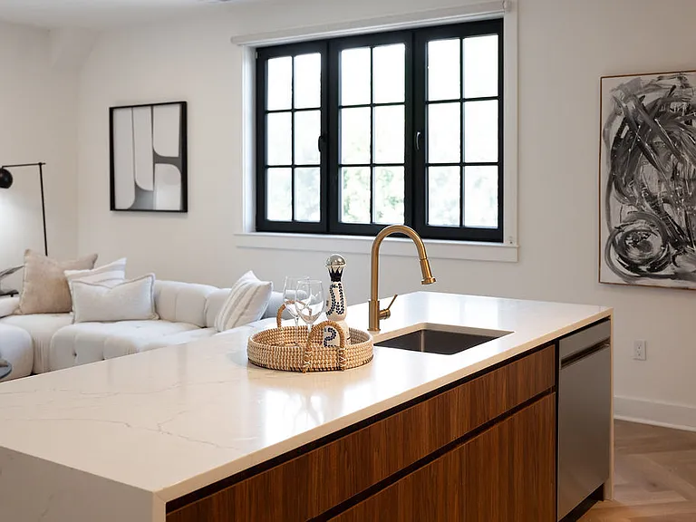 100 E Putnam Ave #301 — Photo 3