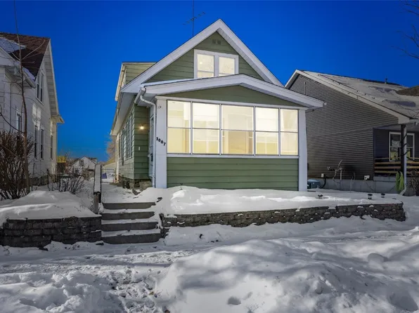 1007 10th St SE, Cedar Rapids, IA 52401